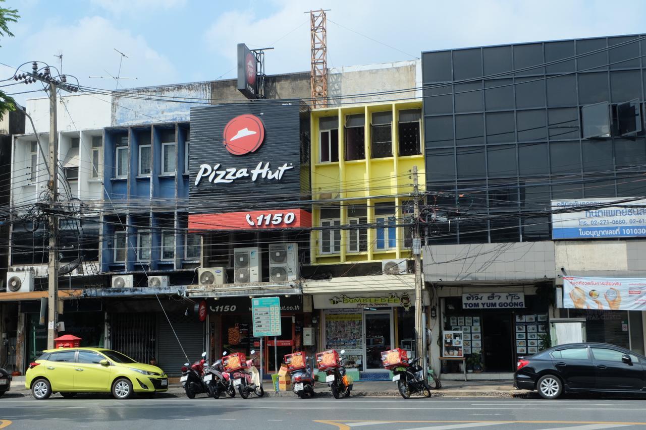 Slumwhite Vandrerhjem Bangkok Eksteriør bilde